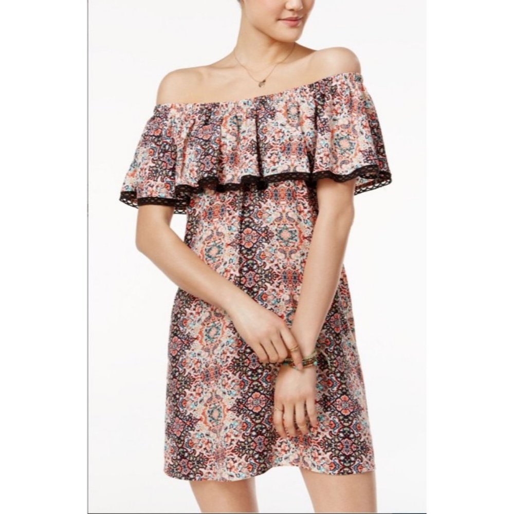 JUNIORS OFF-THE-SHOULDER SHIFT DRESS, COMBO